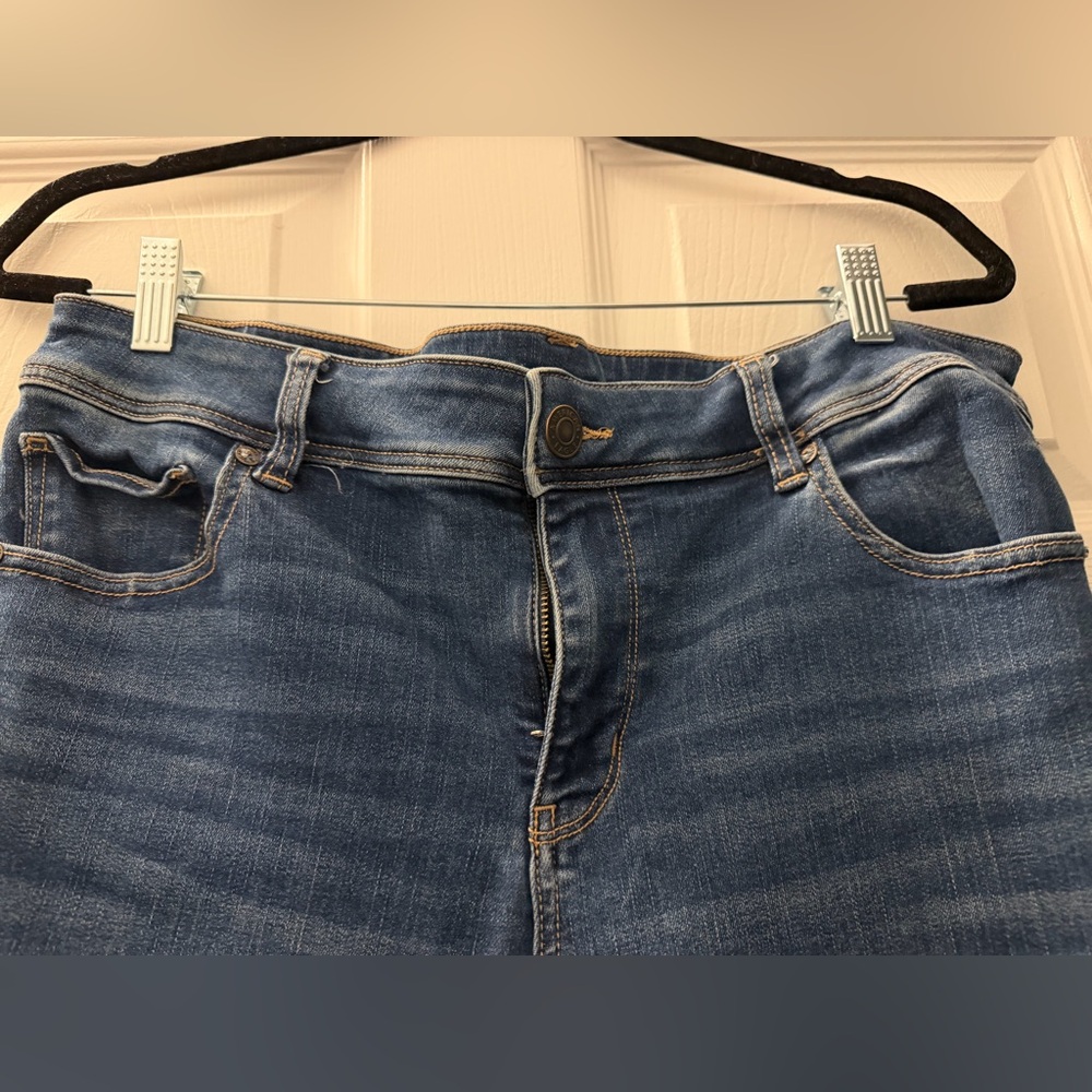 American Eagle Kick Boot Jeans - Picture 3 of 7